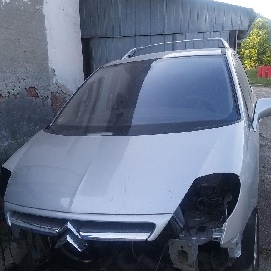 Dezmembrez Citroen C8, Diesel 2.2, 2004.