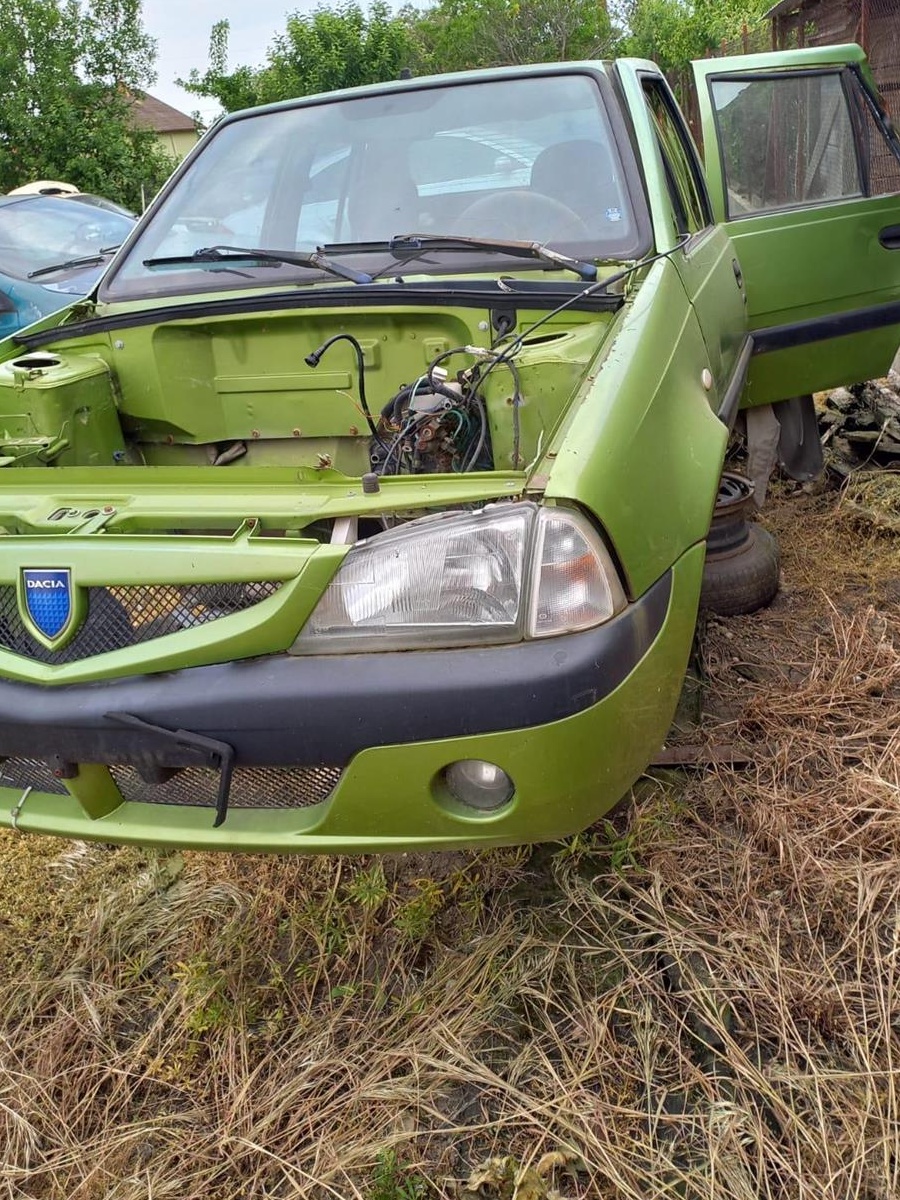 Dezmembrez Dacia Solenza 1.9 Diesel fara motor