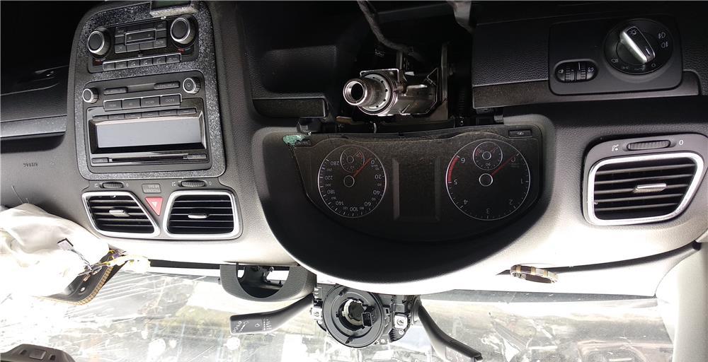 Dezmembrez / dezmembrari piese auto VW SCIROCCO 2.0TDI  motor CFHC cutie NFP 197.000 km