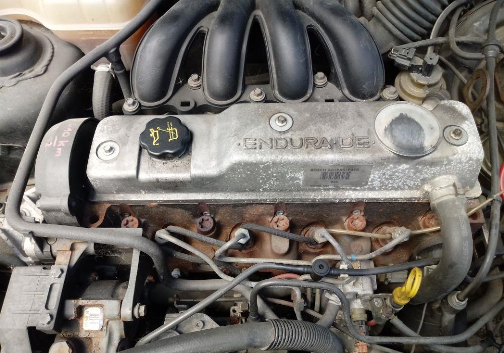 Dezmembrez Ford Fiesta 1.8 Diesel an 2001