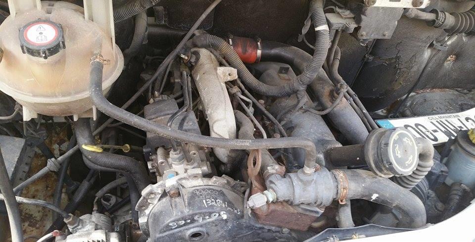 Dezmembrez ford transit 2.5 tdi si clasci camionete si microbuze