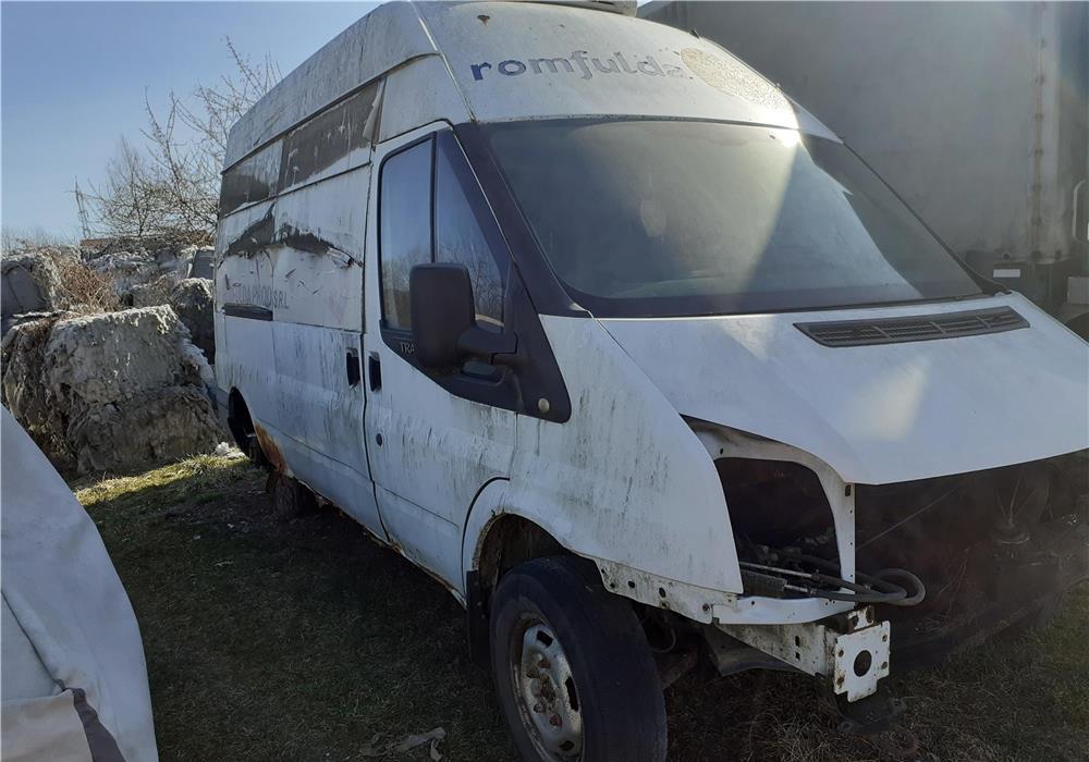 Dezmembrez Ford tranzit