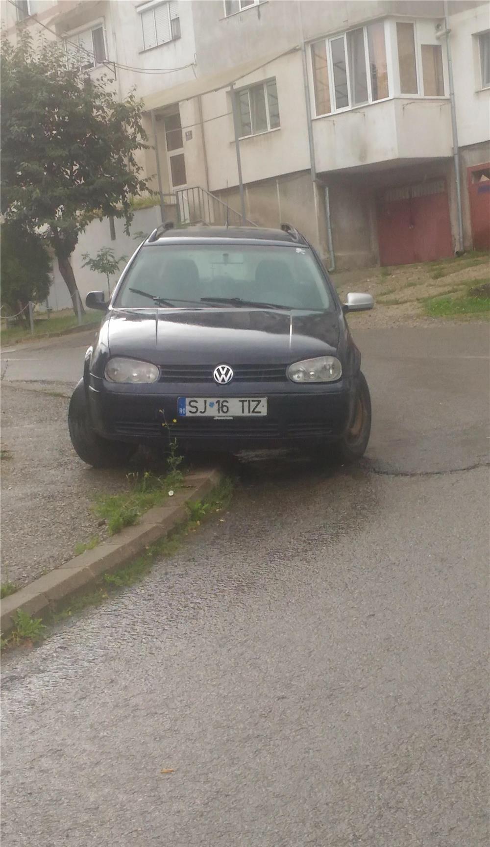 Dezmembrez Golf 4 tdi, Opel Corsa 1,2 benzină cutie semiautomata,  și Mercedes C clas, 2.2 cdi.