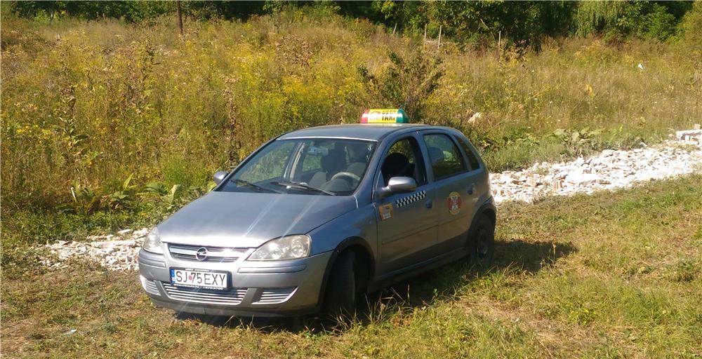 Dezmembrez Golf 4 tdi, Opel Corsa 1,2 benzină cutie semiautomata,  și Mercedes C clas, 2.2 cdi.