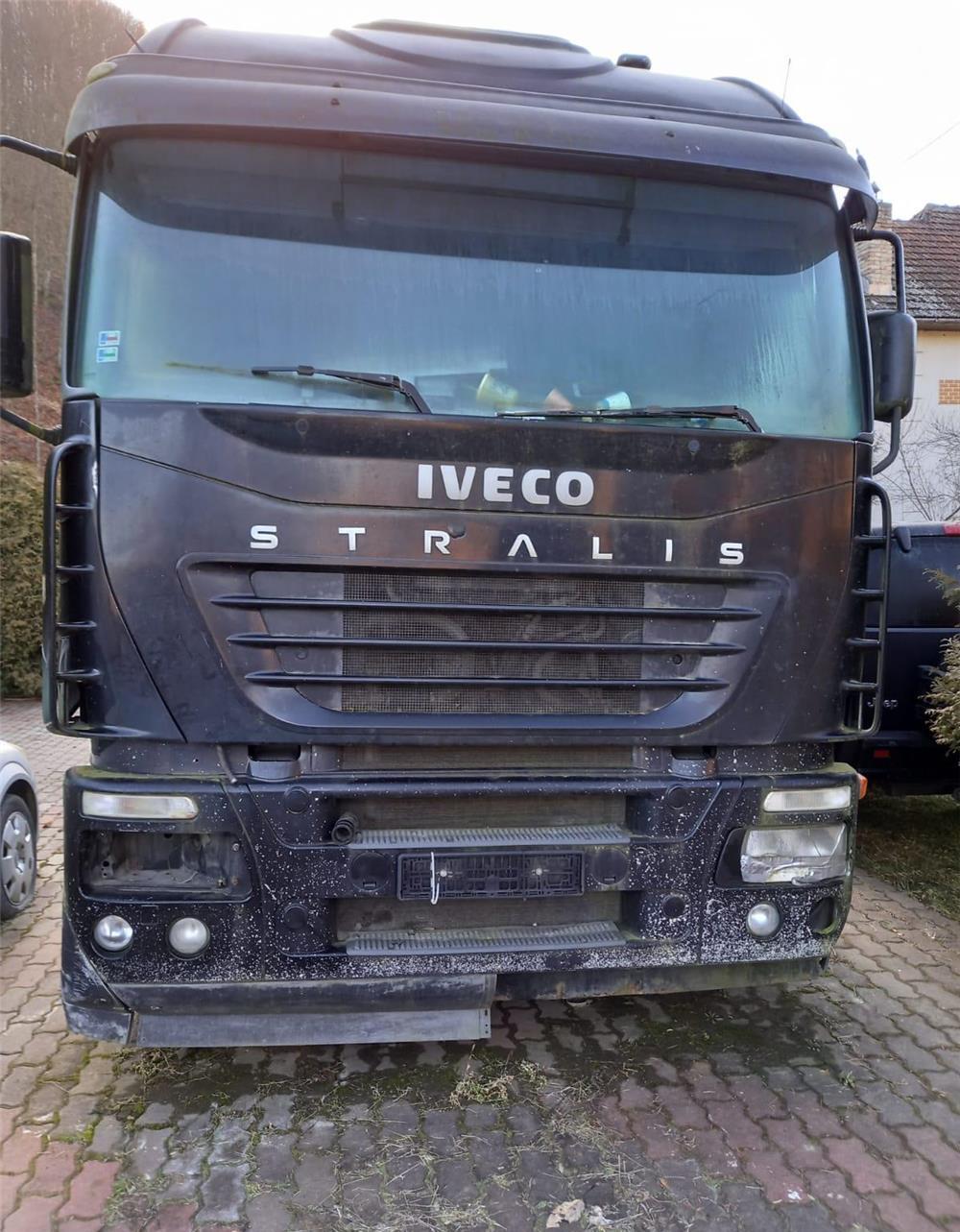 Dezmembrez Iveco Stralis 430