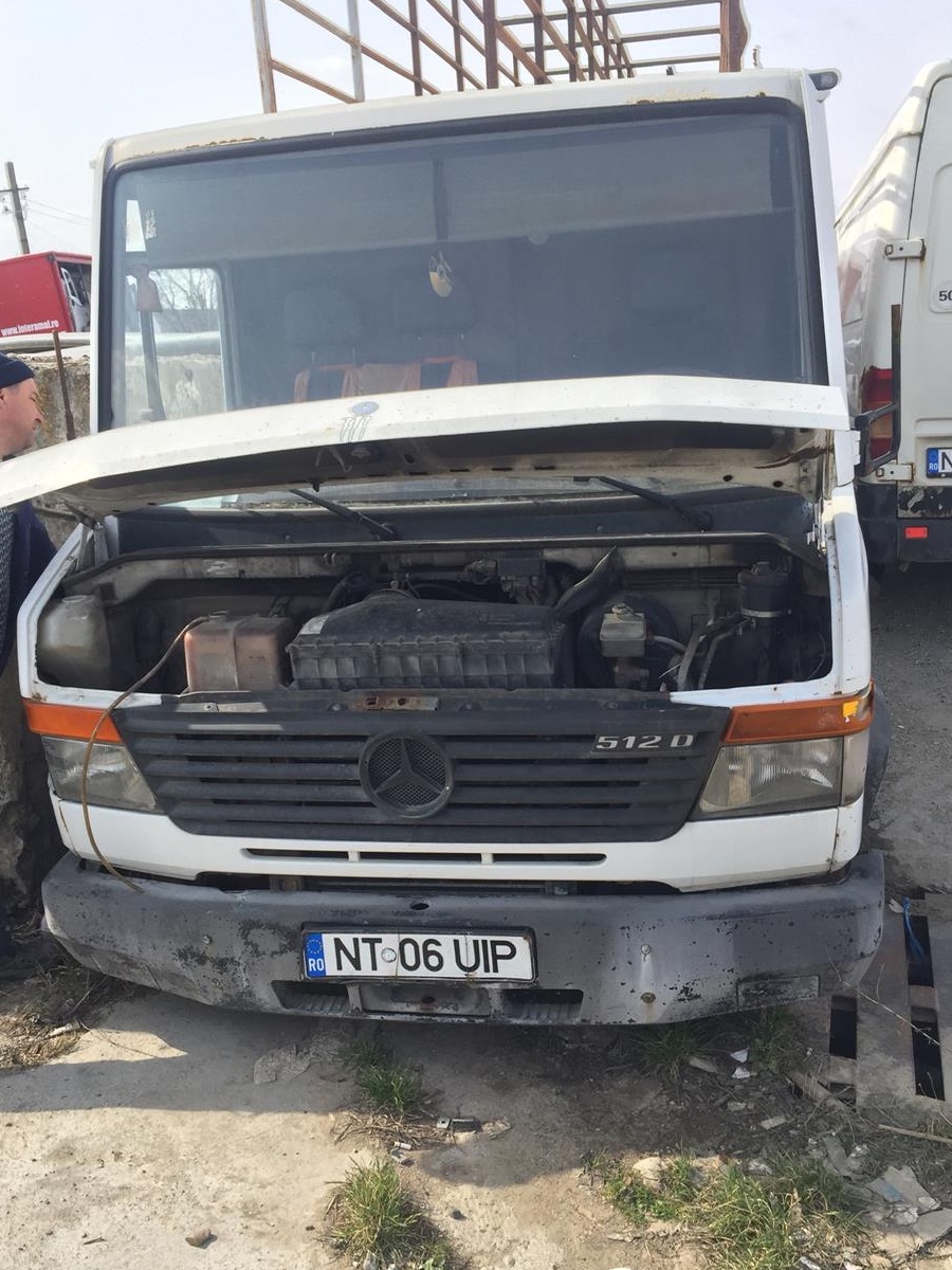 Dezmembrez Mercedes Vario 512 , 612- 2.9d -anul 1999