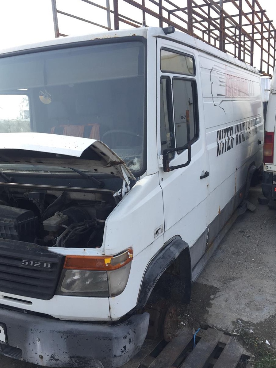 Dezmembrez Mercedes Vario 512 , 612- 2.9d -anul 1999