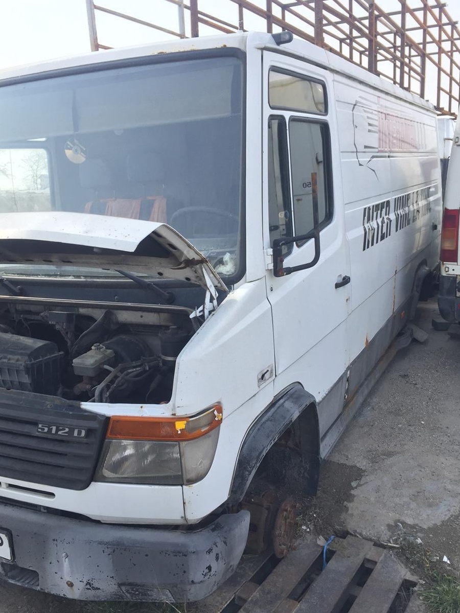 Dezmembrez Mercedes Vario 512 , 612- 2.9d -anul 1999