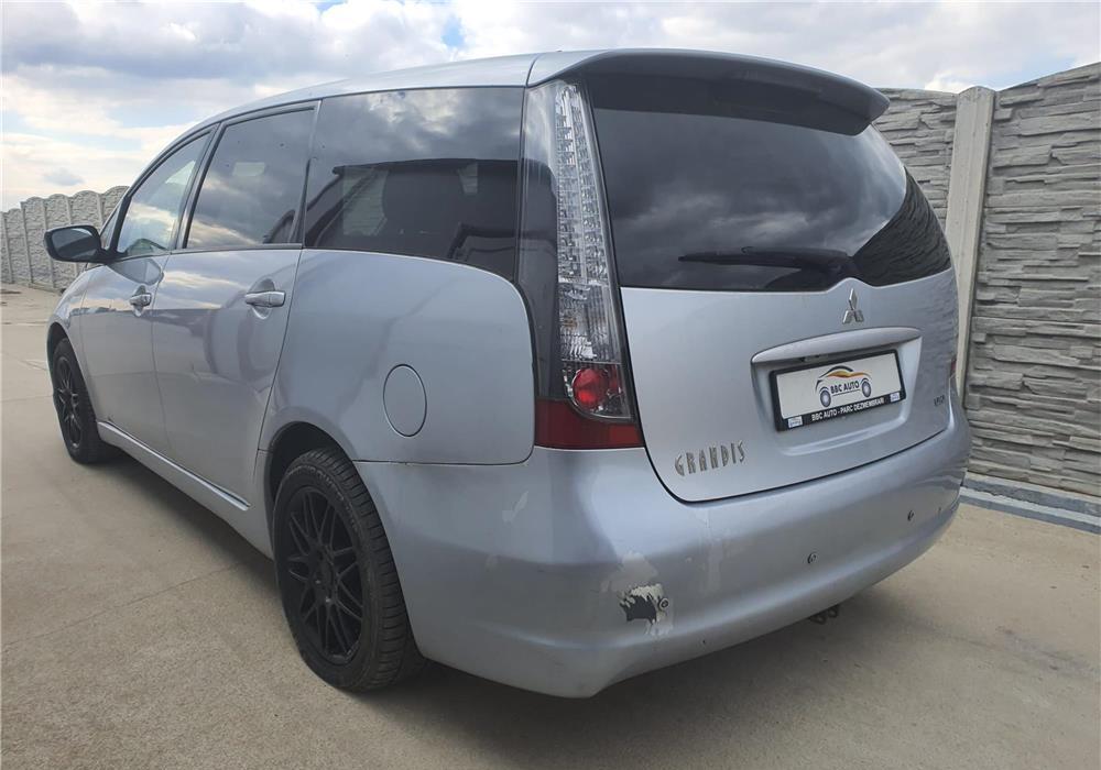 Dezmembrez Mitsubishi Grandis 2.0 d BSY an 2006