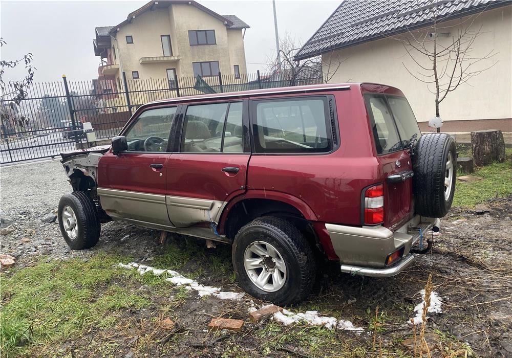 Dezmembrez Nissan patrol y61, zd30