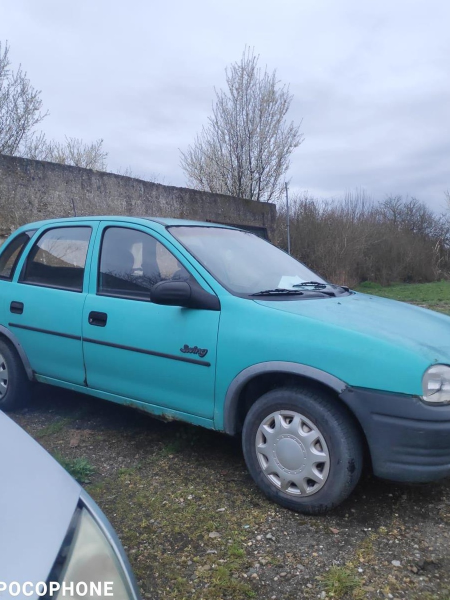 Dezmembrez Opel Corsa B Enjoy/Swing 1.2i benzina an 1993