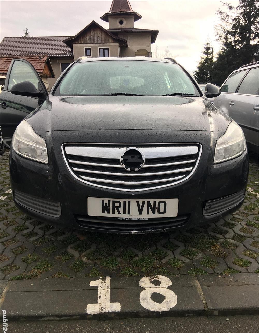 Dezmembrez Opel Insignia 2.0 cdti 2011 negru