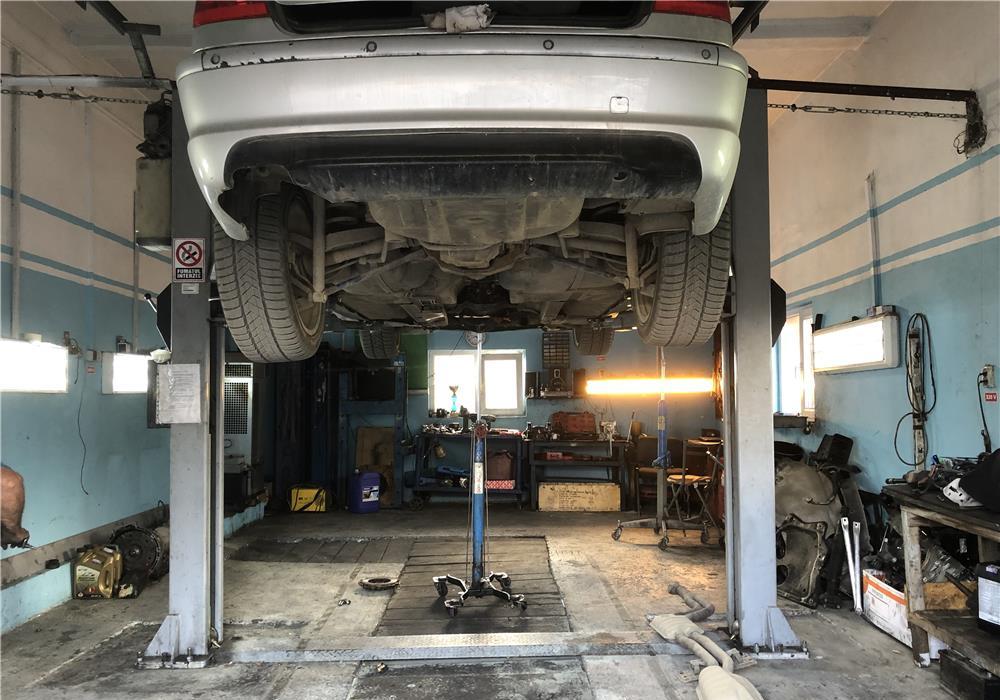 Dezmembrez orice BMW (1999-2015)