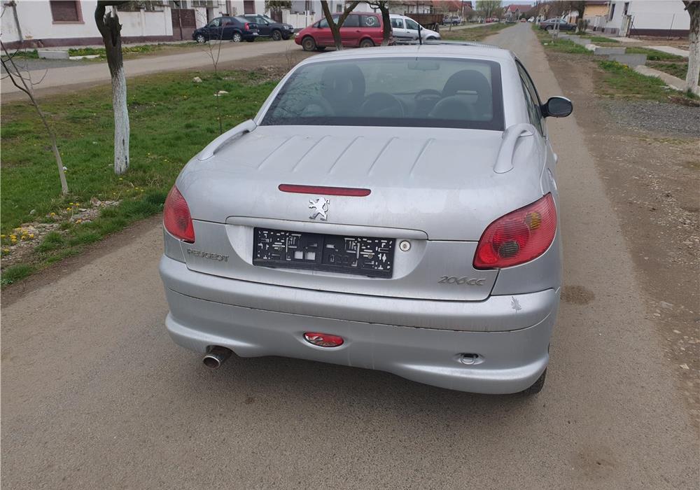 Dezmembrez Peugeot 206cc 2.0 benzina+orice piesa