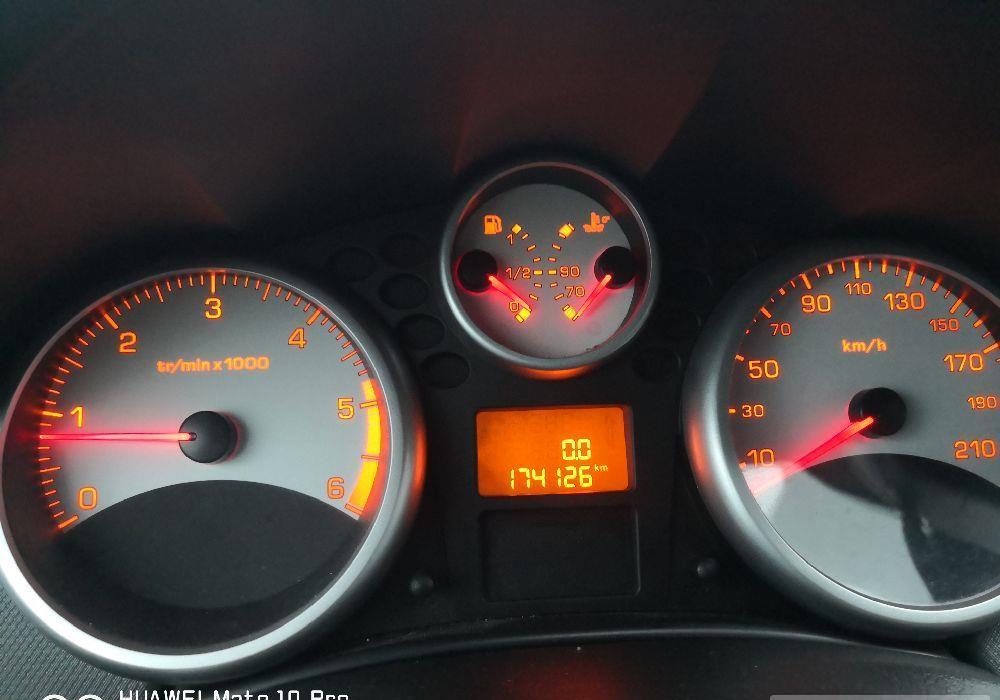 Dezmembrez peugeot 207