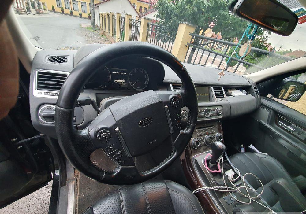 Dezmembrez Range Rover Sport