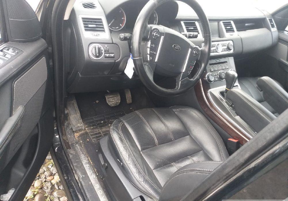 Dezmembrez Range Rover Sport