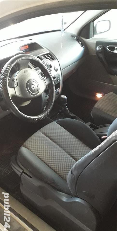 Dezmembrez renault megane