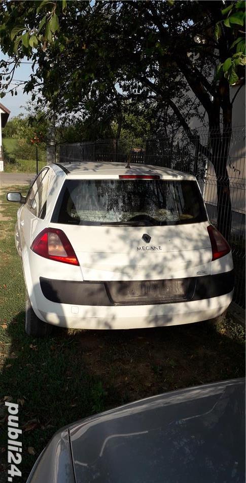 Dezmembrez renault megane