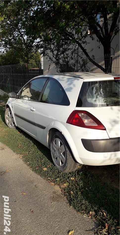 Dezmembrez renault megane