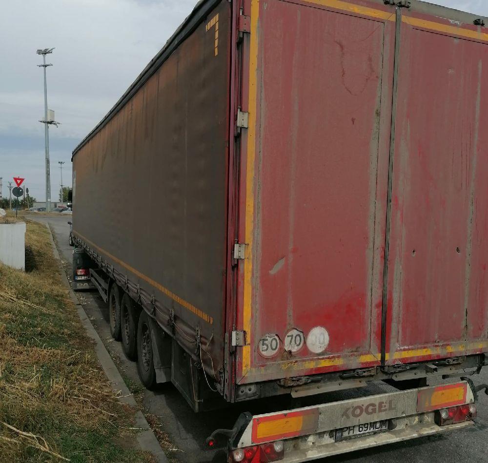 dezmembrez semiremorca kogel