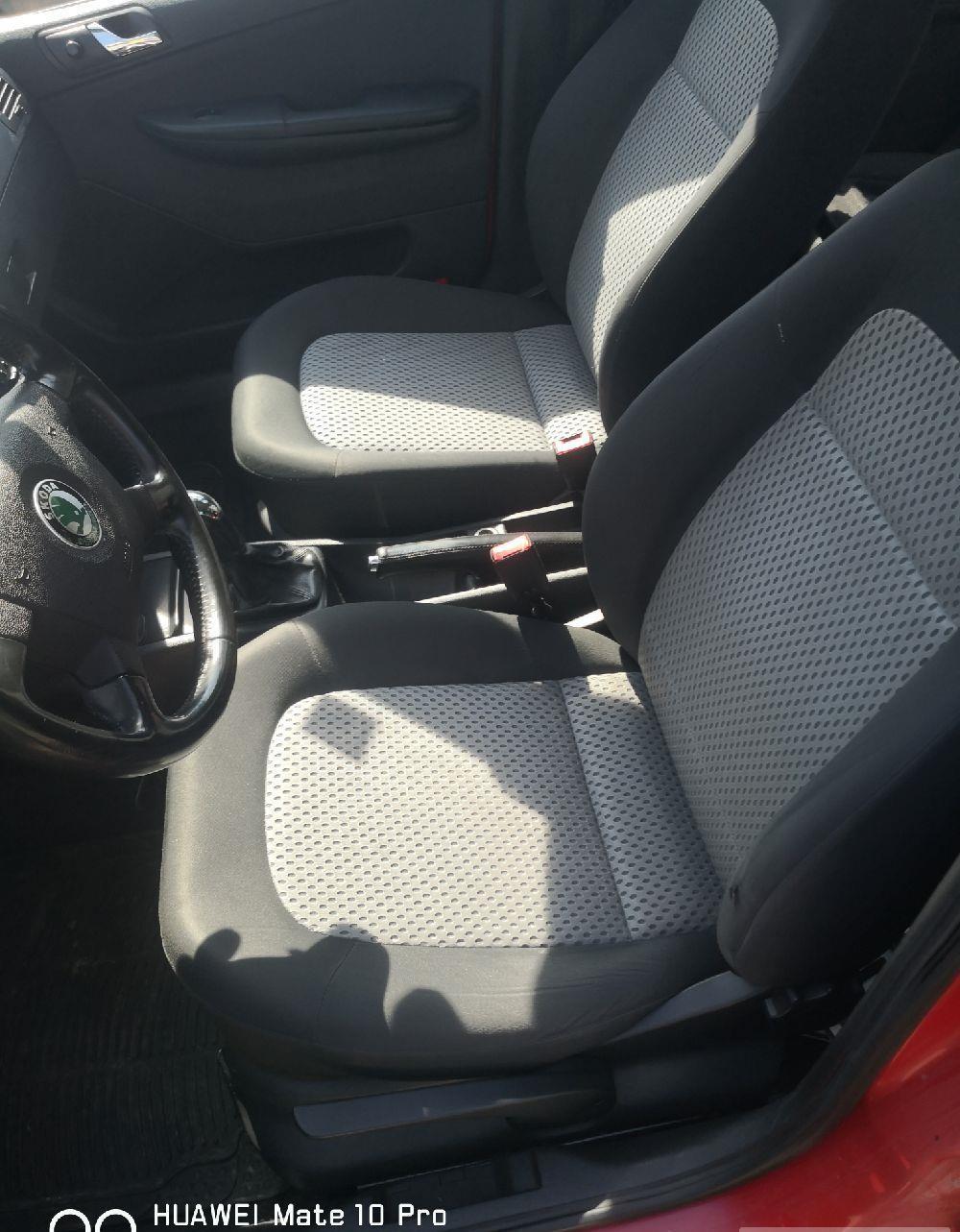 Dezmembrez skoda fabia