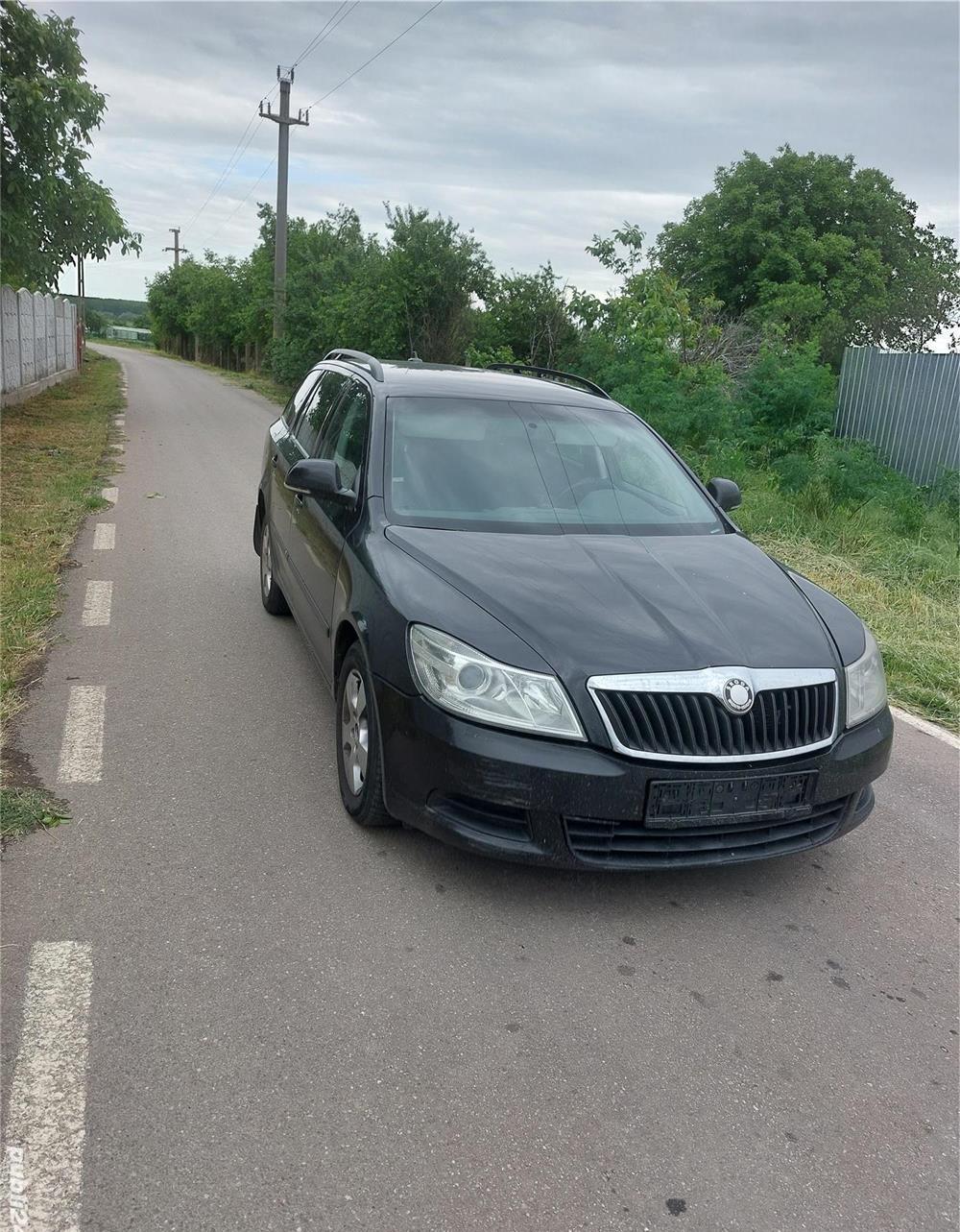 Dezmembrez Skoda Octavia II