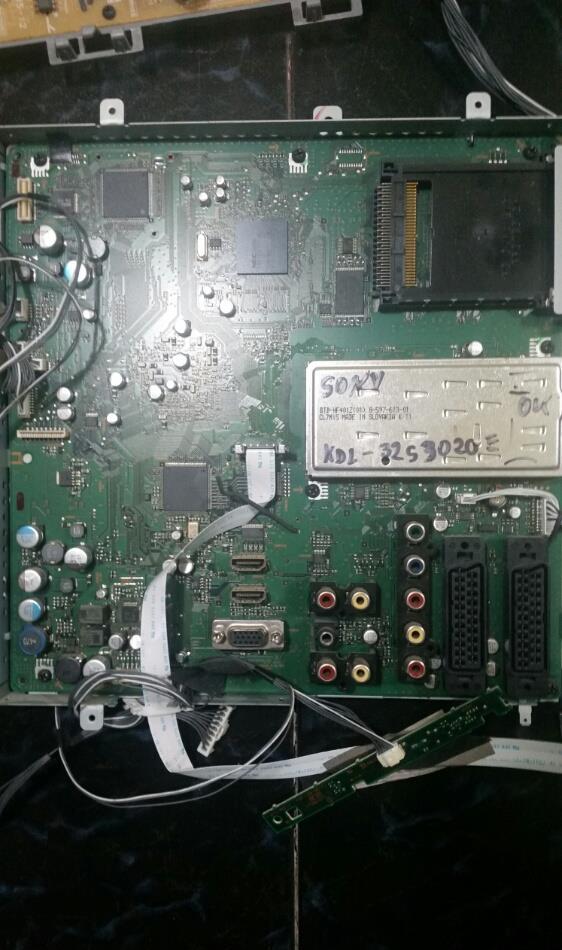 dezmembrez Sony kdl-32s3020e