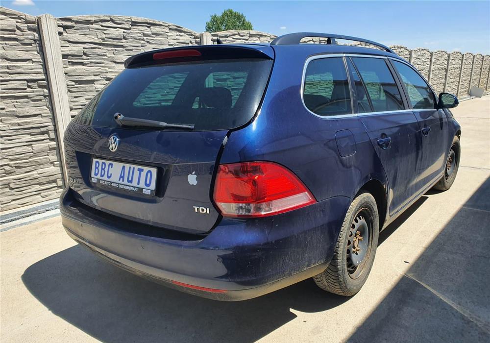 Dezmembrez VW GOLF 5 COMBI 1.9 BLS 2007