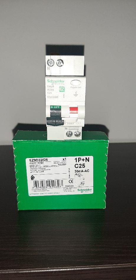 Dinjunctor Schneider 25A