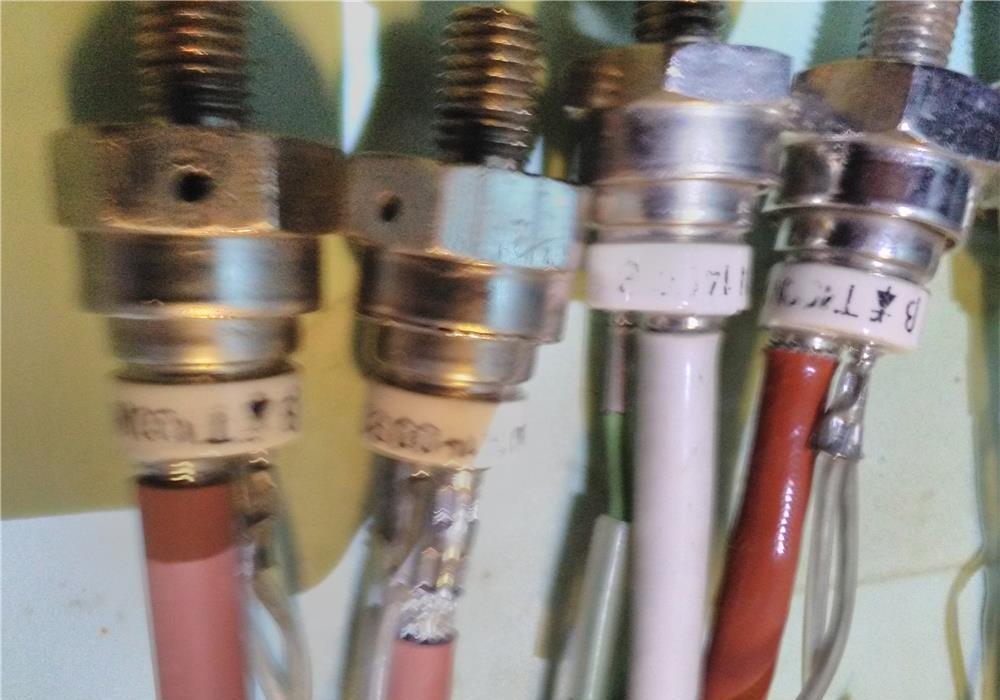 diode ,tiristoare