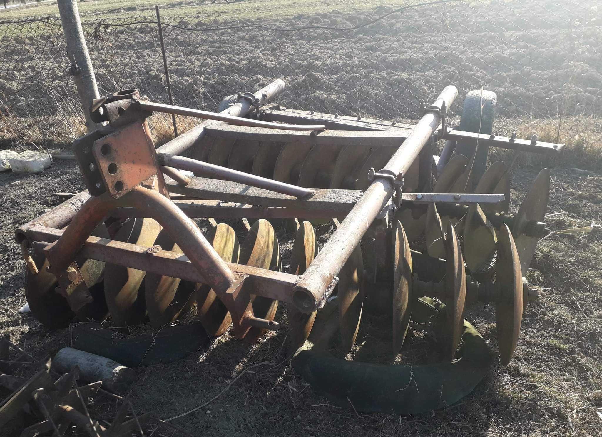 Disc purtat in tiranti la tractor