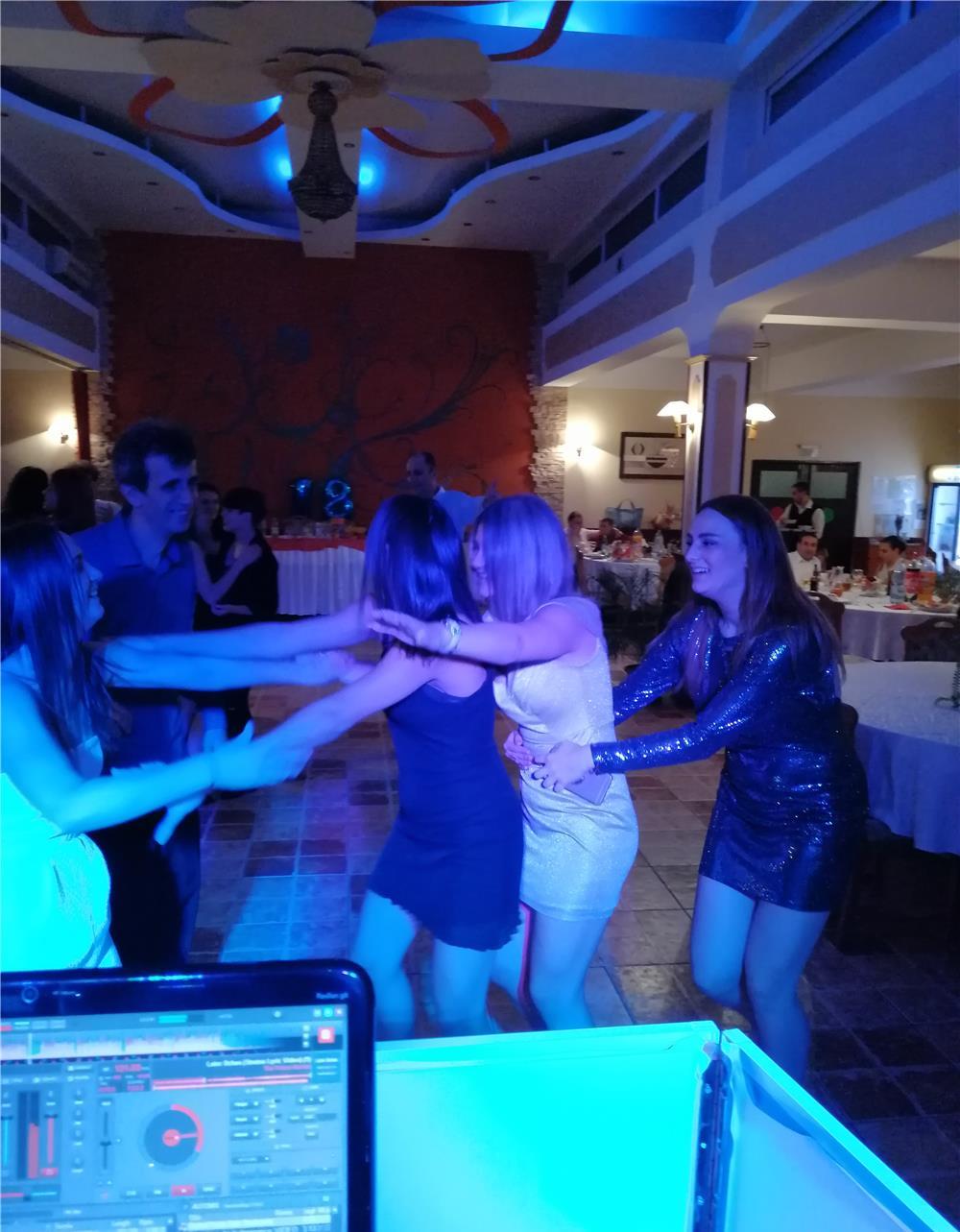 DJ licentiat , nunta, botez, majorat, partyyyy