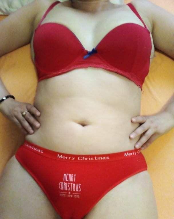 Doamna senzuala cu forme frumoase 30 ani