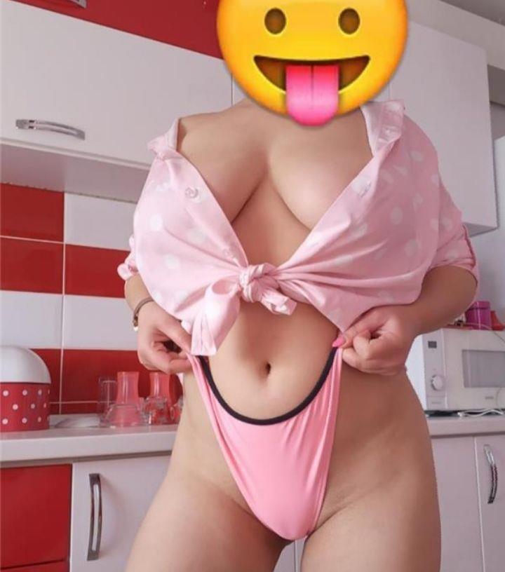 DOAR DEPLASARI, BLONDA CU SANII MARII ,FRUMOASA SI DISCRETA ACCEPT CUPLURII, PARTY