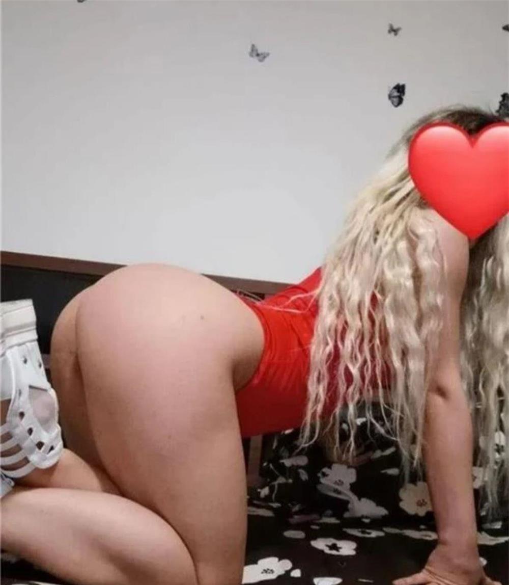 DOAR DEPLASARII BLONDA SEXI , CODITE AFRO , SOLARE SI INGRIJITA, AM NII MARI PT DOMNII PRETENTIOSII