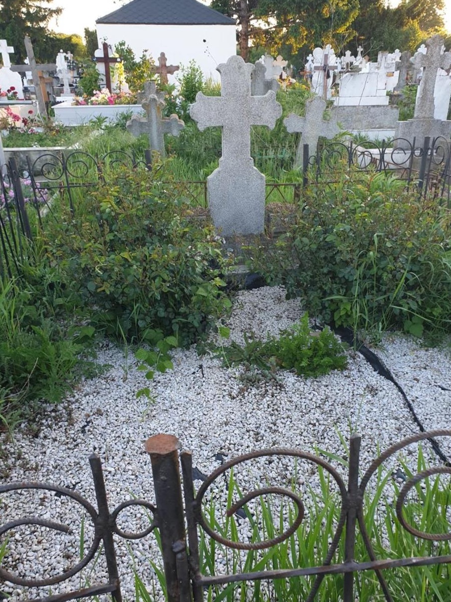 Doua locuri de veci situate in orasul Buftea, in cimitirul parohial Buciumeni