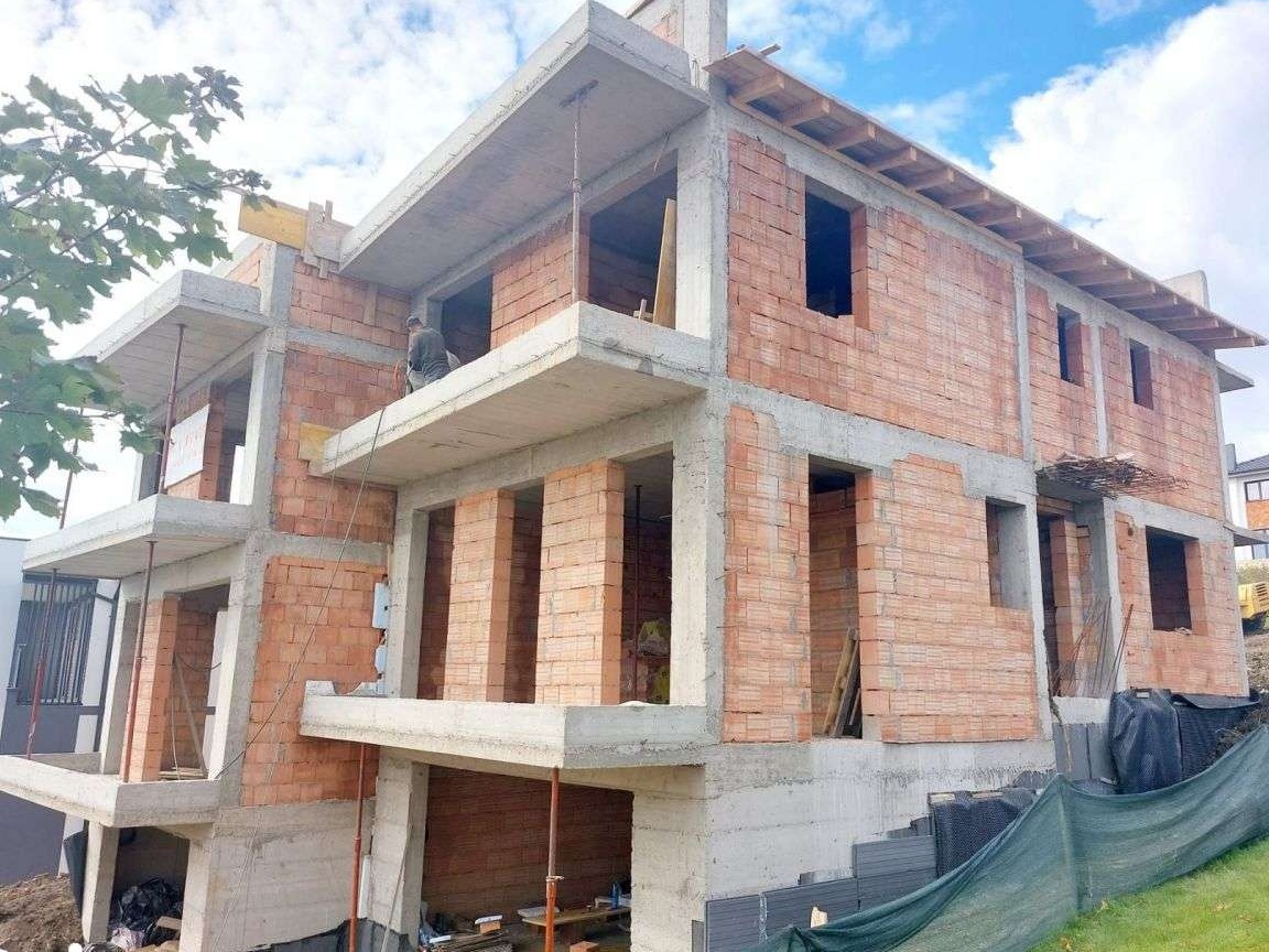 Duplex cu teren 480 mp, panorama spre oras, in zona strazii Oasului