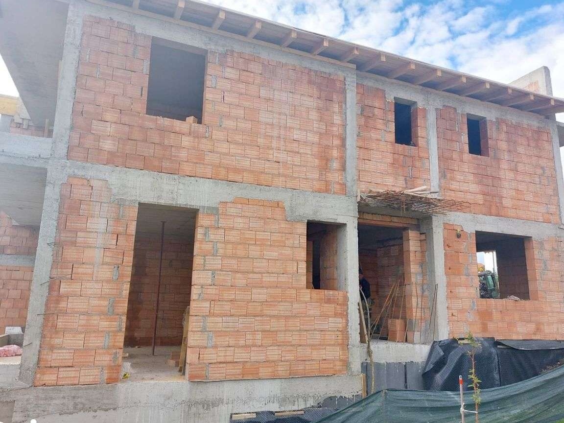 Duplex cu teren 480 mp, panorama spre oras, in zona strazii Oasului