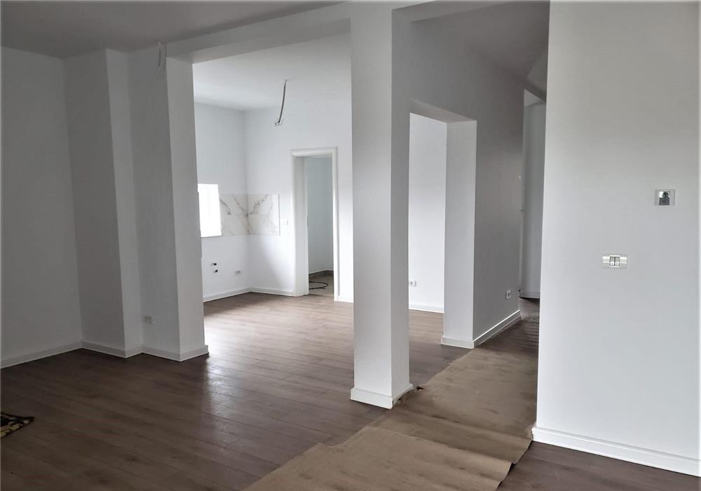 Duplex la cheie, Dumbravita