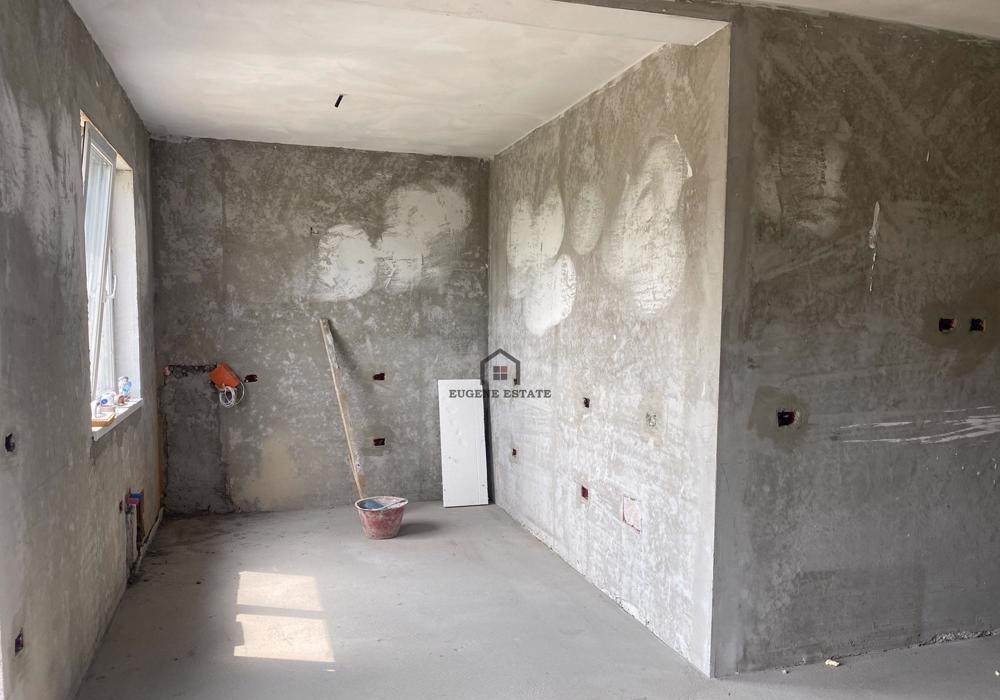 DUPLEX PE PARTER MOSNITA