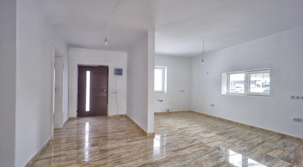 Duplex Superb Zona Tractorul Coresi