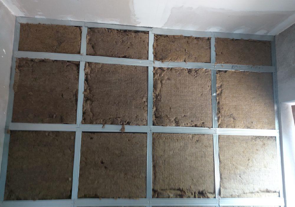 echipa de meseriași construcții amenajări interioare și exterioare