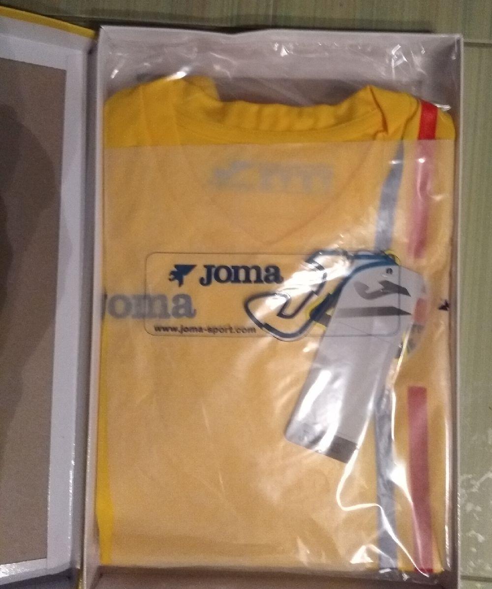 Echipament ORIGINAL de sport, pentru copii. Marca: Joma