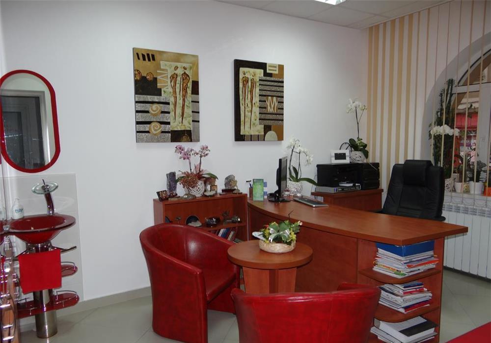 Ecomed Clinic SRL angajează FIZIOKINETOTERAPEUT si KINETOTERAPEUT