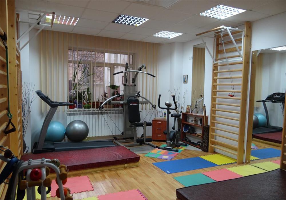 Ecomed Clinic SRL angajează FIZIOKINETOTERAPEUT si KINETOTERAPEUT