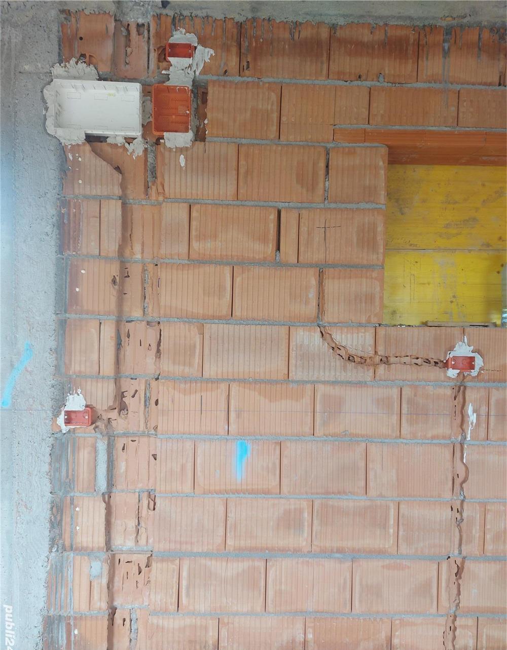 Electrician execut instalatii electrice!
