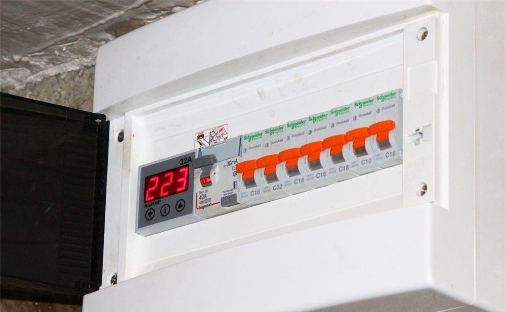 Electrician înlocuire/reparatii tablou electric panou siguranțe