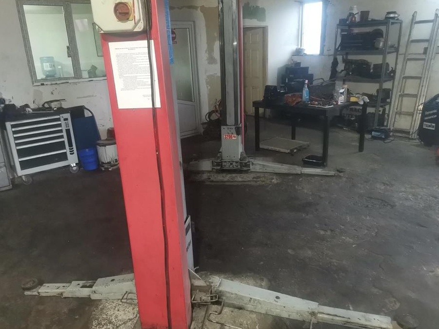 Elevator auto 3200kg