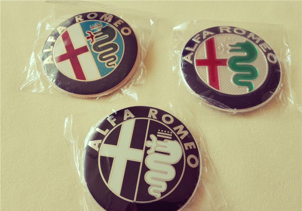 Embleme capotă/portbagaj Alfa Romeo 3 modele diametrul de 74 mm